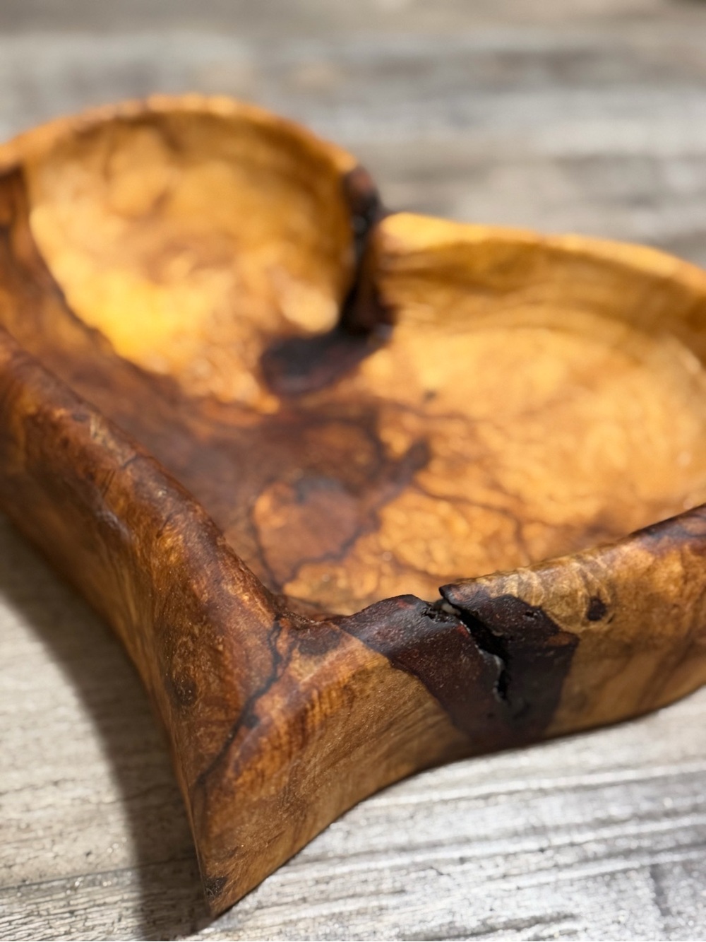 Handcrafted Burl Wood Heart-shaped Sculpture Bowl - Natural Brown - Picture 3 of 6